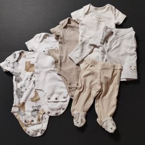 Carter's Newborn Onesies Bear Collection